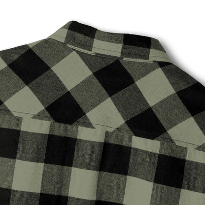 Plaid Flannel Shirt — 🎟️ 21 entradas