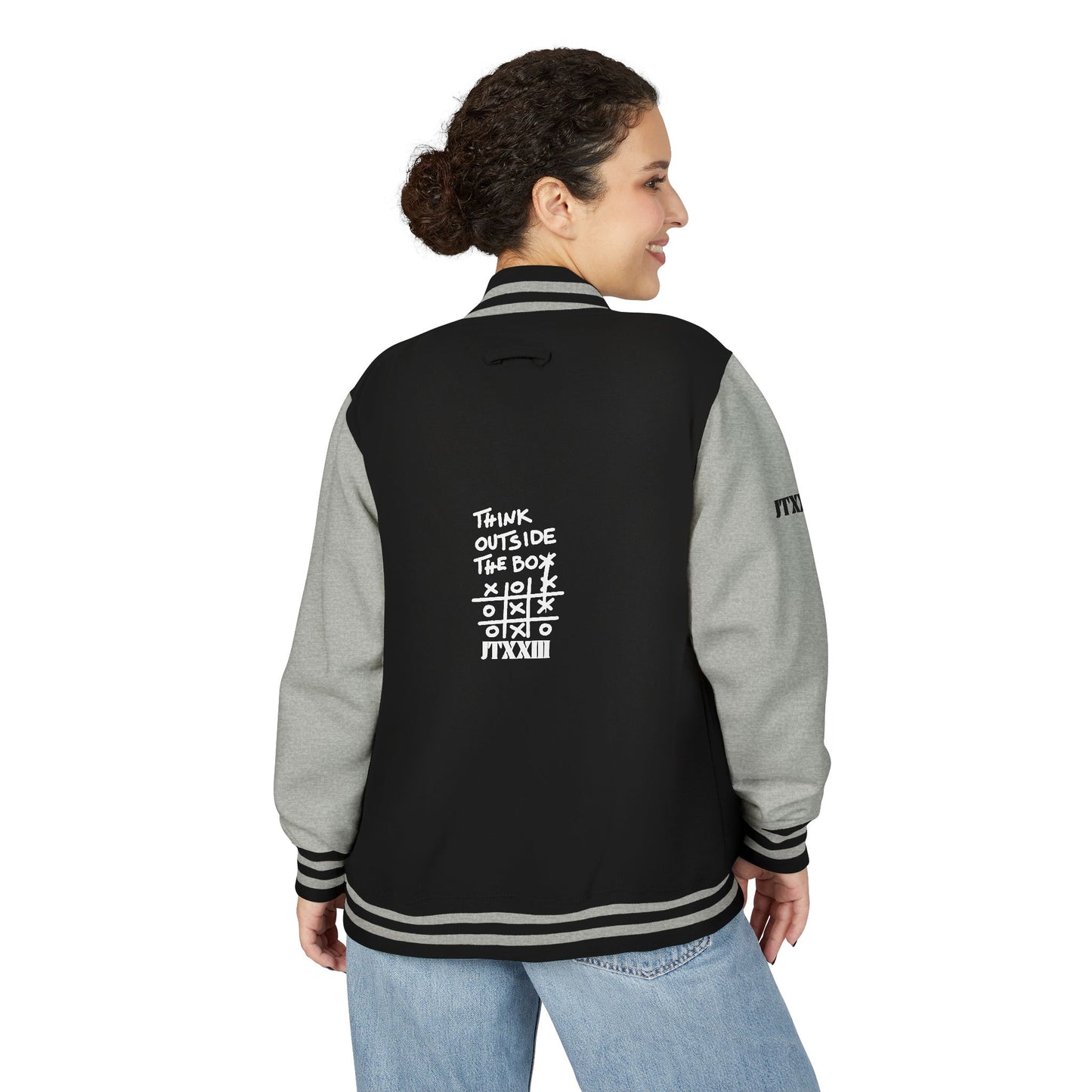Letterman Jacket — Retro Varsity Design 🎟️ 26 entradas