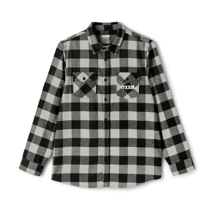 Plaid Flannel Shirt — 🎟️ 21 entradas