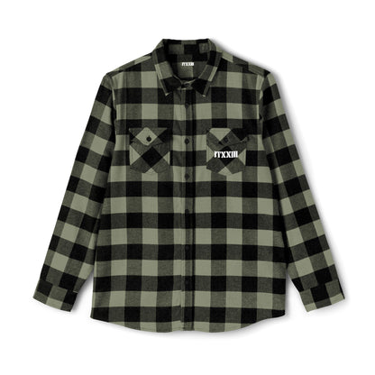 Plaid Flannel Shirt — 🎟️ 21 entradas