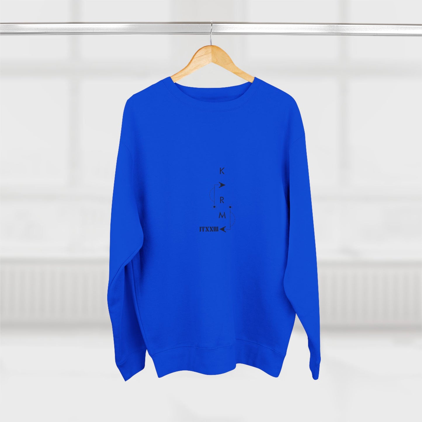 Minimalist Crewneck Sweatshirt — 🎟️ 12 entradas