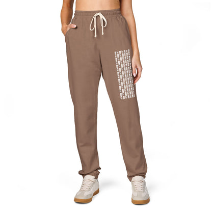 Graphic Joggers — Vertical Text Fleece Sweatpants  🎟️ 12 entradas